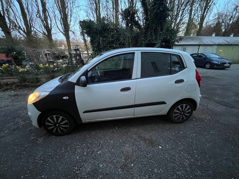 i10