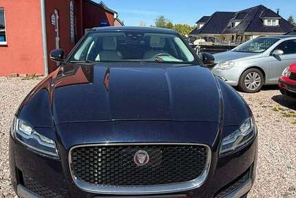 Jaguar XF 196.100 km 9.200 &euro; Brunsbüttel 25541