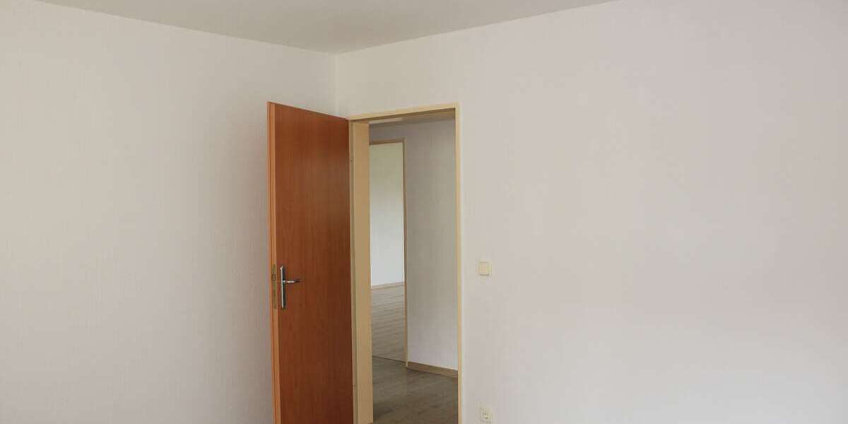 ruhige 3 Zimmer-Wohnung mit Balkon - Appartement Magdeburg Buckau | Angebot:10983293