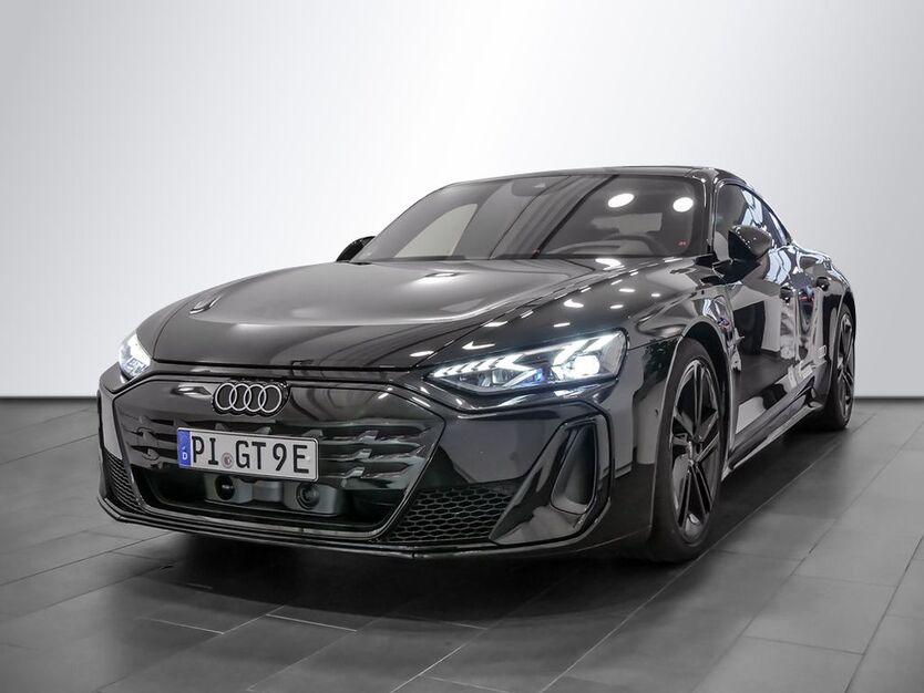 Audi e-tron GT 16.000 km 115.650 € Kölln-Reisiek/Elmshorn 25337