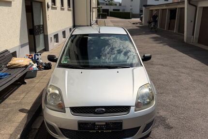 Ford Fiesta 256.000 km 1.250 &euro; Achern 77855