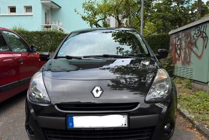 Renault Clio 132.380 km 2.200 &euro; Essen 45131