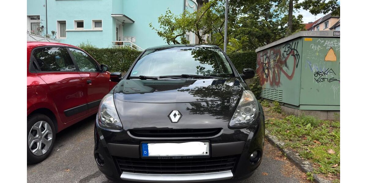 Renault Clio 132.380 km 2.200 &euro; Essen 45131
