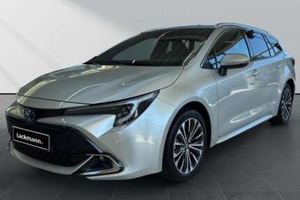 Toyota Corolla 13.800 km 28.890 &euro; Paderborn-Elsen 33104