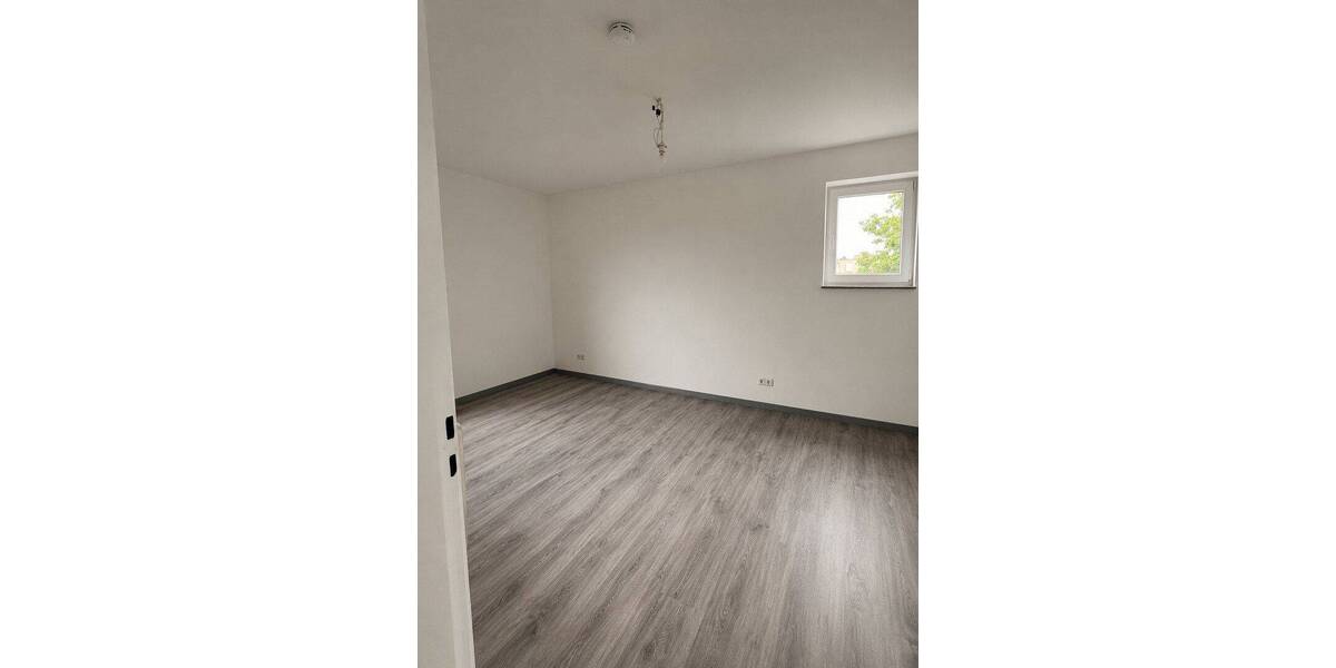 Etagenwohnung Mönchengladbach Stadtmitte - 2 Zimmer, 67 m&sup2;, 885&euro; | Angebot:26858283