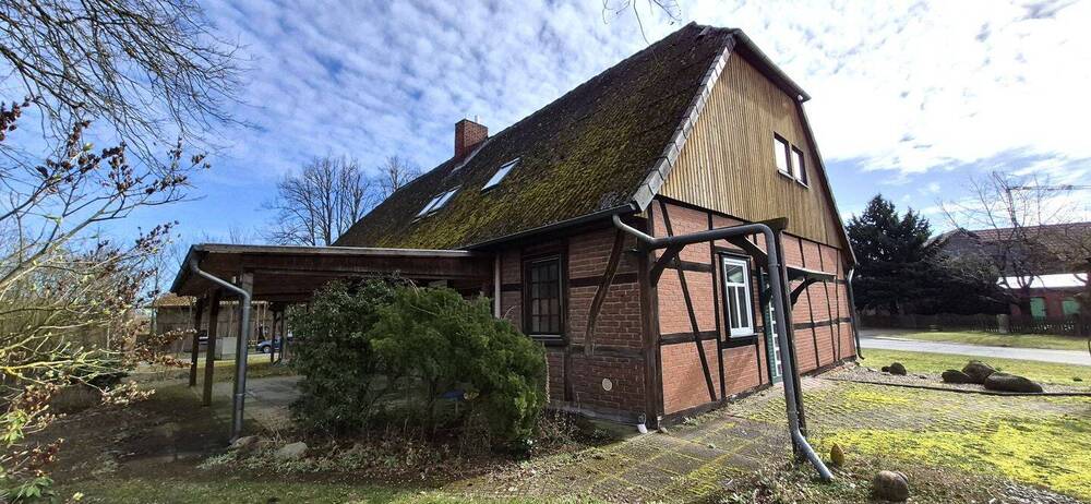 Viel Wohnraum zum Gestalten in ländlicher Idylle - Einfamilienhaus Prezelle Lomitz | Angebot:26147190
