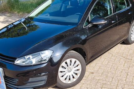 VW Golf 83.700 km 8.500 &euro; Hüllhorst 32609