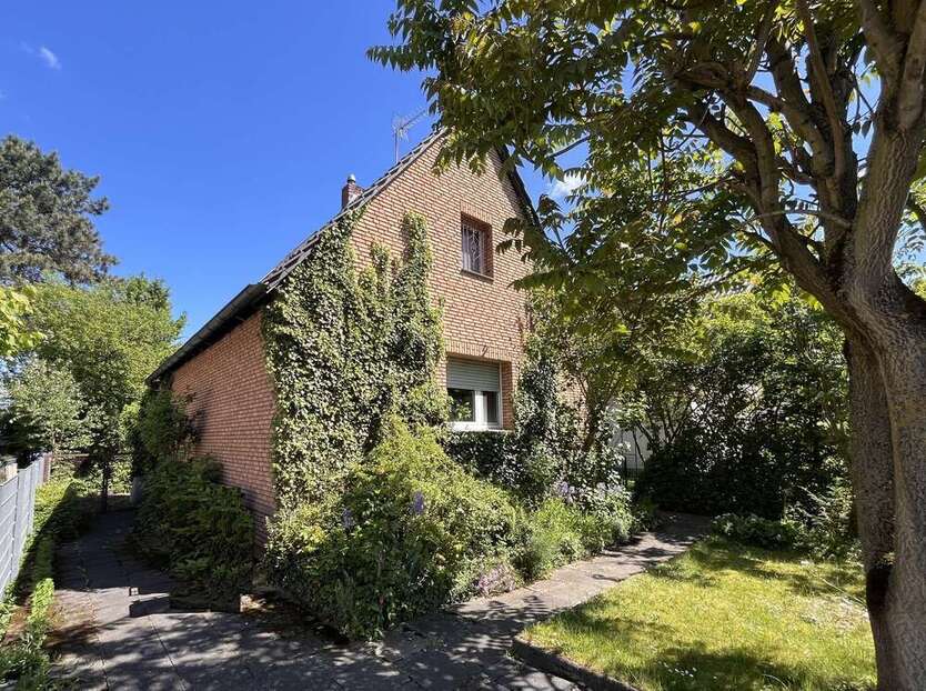 Haus zum Kaufen in Sankt Augustin 395.000 € 80 m²