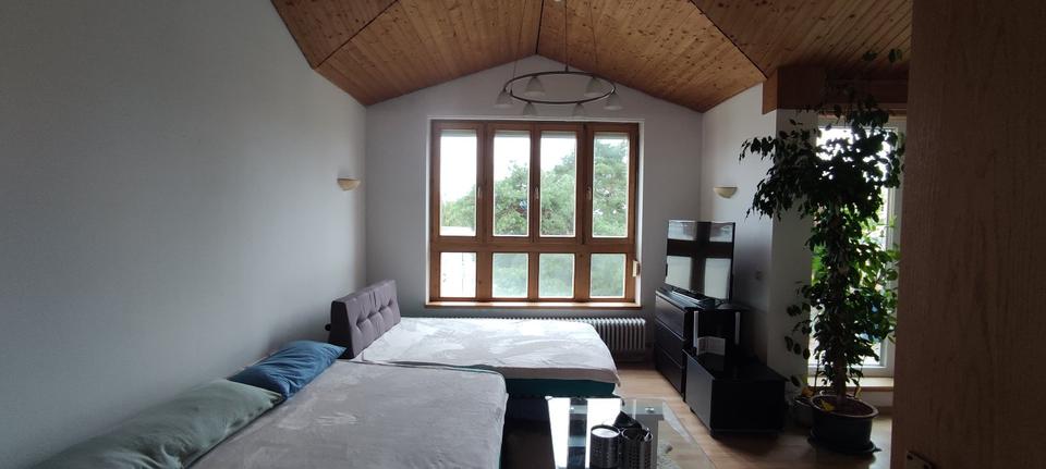 2-Zi.-Wohnung, lichtdurchflutet, EBK, Tageslichtbad, TG-Stellpl. 2 zimmer