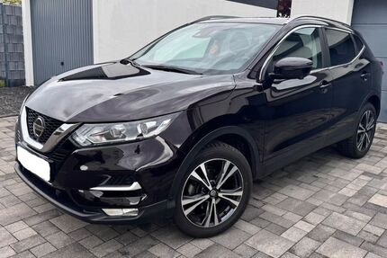 Nissan Qashqai 30.040 km 16.500 &euro; Schwalbach 66773