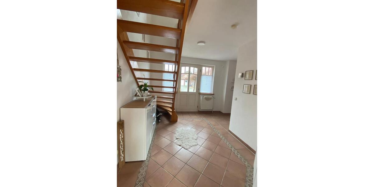Doppelhaushälfte Apen - 3 Zimmer, 115 m&sup2;, 980&euro; | Angebot:26249357