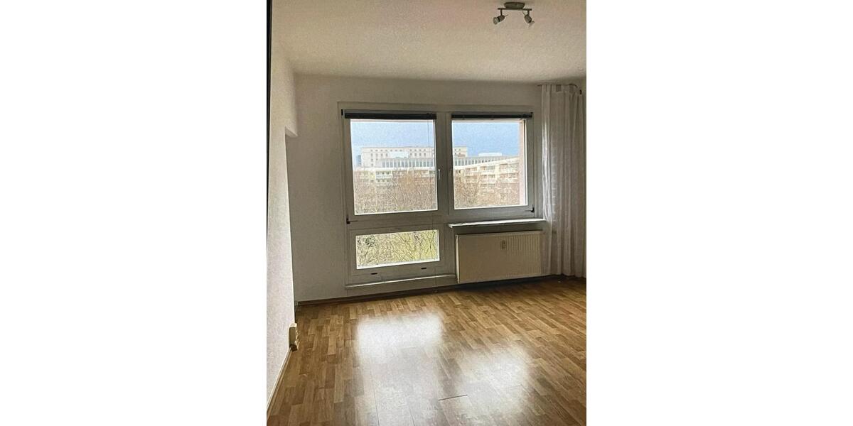 Etagenwohnung Lauta - 1 Zimmer, 27 m&sup2;, 490&euro; | Angebot:25298878