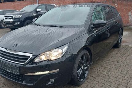 Peugeot 308 183.900 km 6.999 € Berlin 12355