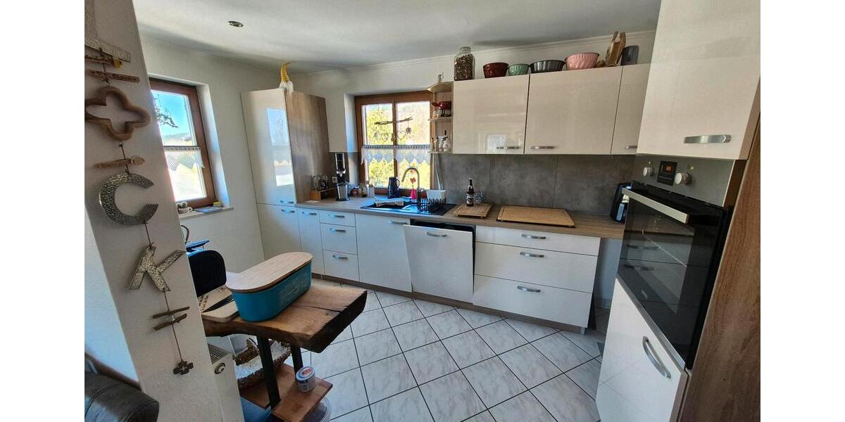 Etagenwohnung Bodenmais - 5 Zimmer, 120 m&sup2;, 900&euro; | Angebot:26225302