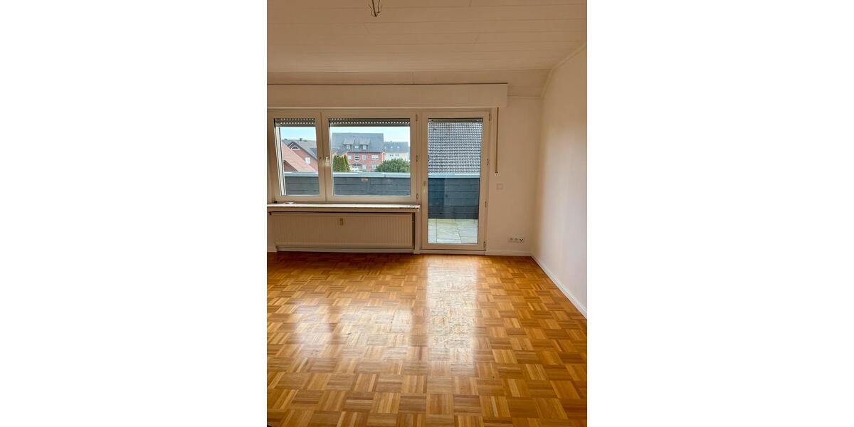 Dachgeschoßwohnung Erwitte - 4 Zimmer, 117 m&sup2;, 1.095&euro; | Angebot:24994339
