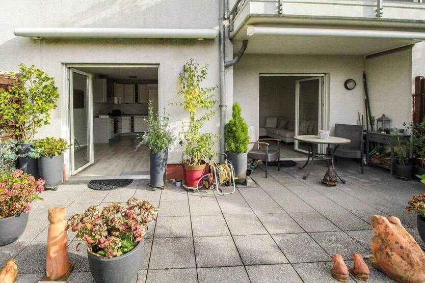 Einzigartige Gartenwohnung in Volmerswerth - nur wenige Schritte zum Rhein 2 zimmer