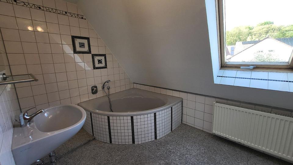 Dachgeschoßwohnung Langenzenn - 1.5 Zimmer, 45 m&sup2;, 450&euro; | Angebot:26326292