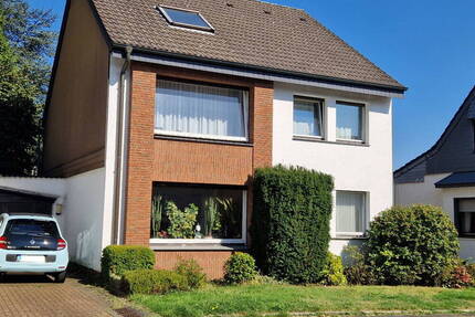Wohlfühl-Oase in Vonderort: Zwei charmante Häuser auf großem Grundstück mit viel Raum für Ihre Ideen
