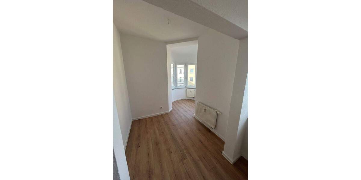 Etagenwohnung Plauen Stadtmitte - 3 Zimmer, 68 m&sup2;, 375&euro; | Angebot:26908740