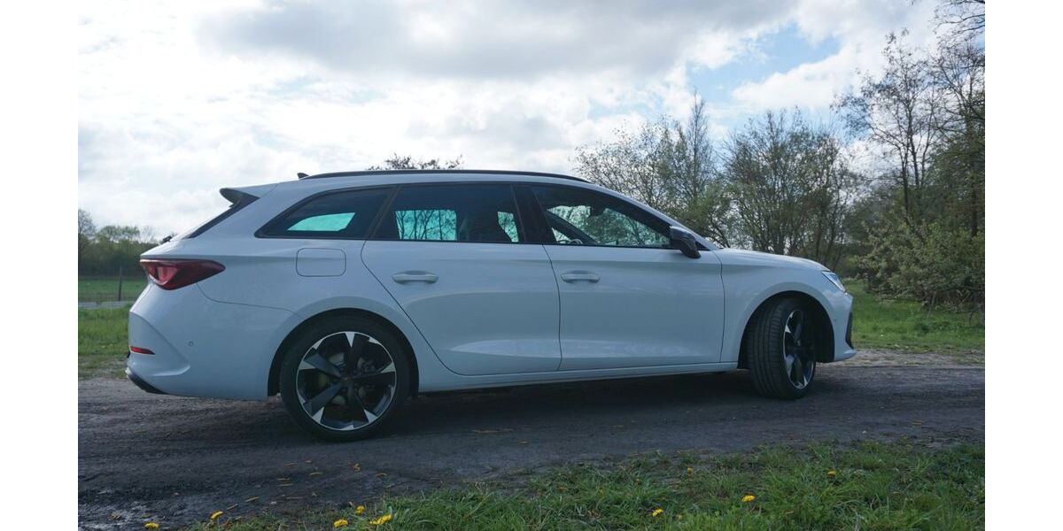 Cupra Leon 18.400 km 27.200 &euro; Hagen a.T.W. 49170