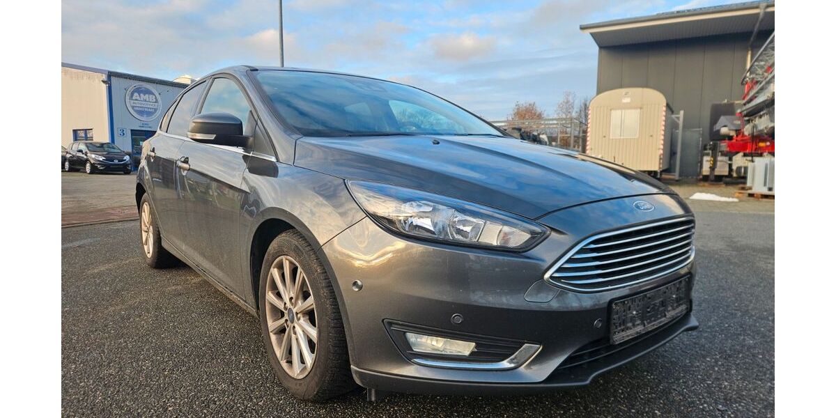 Ford Focus 99.370 km 8.500 &euro; Nübbel 24809