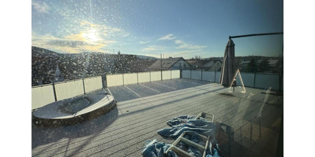 Exklusive 2-Etagen-Wohnung mit Einbauküche, Balkon und Garage zur Miete! 6 zimmer