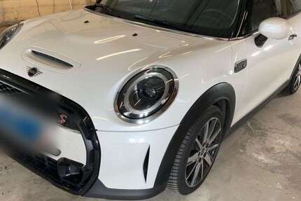 Mini Cooper S 26.000 km 29.590 € Grünwald 82031