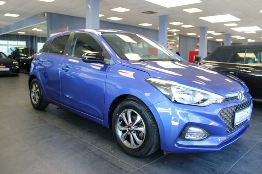 i20