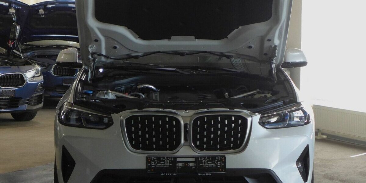 BMW X4 xDr 30d Leder Individual Merino NP:92.239 23.000 km 48.990 &euro; Landshut 84030