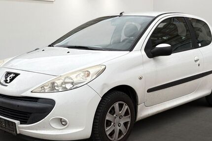Peugeot 206 176.323 km 599 € Berlin 12681