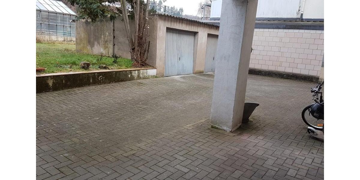 Etagenwohnung Saarbrücken West - 5 Zimmer, 100 m&sup2;, 950&euro; | Angebot:25224755