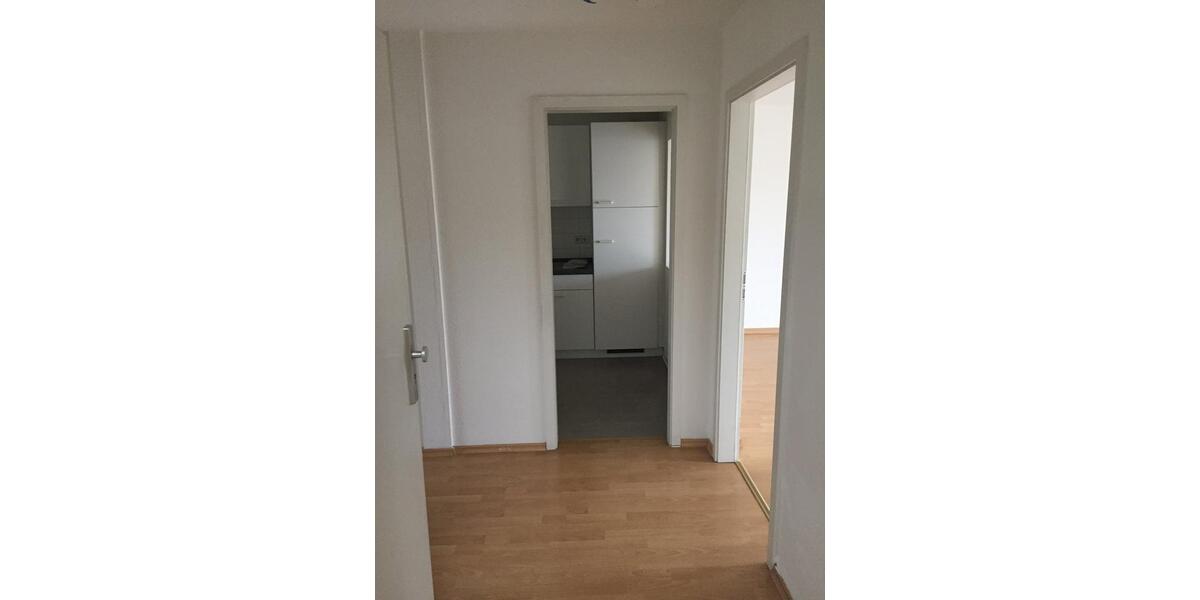 Dachgeschoßwohnung Halle (Saale) Damaschkestraße - 3 Zimmer, 61 m&sup2;, 520&euro; | Angebot:26386078