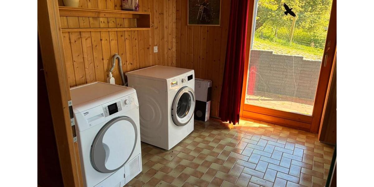 Einfamilienhaus Bad Hersfeld - 9 Zimmer, 180 m&sup2;, 299.000&euro; | Angebot:27081695