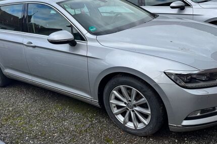 VW Passat Variant 231.324 km 13.600 € Möhnesee-Körbecke 59519