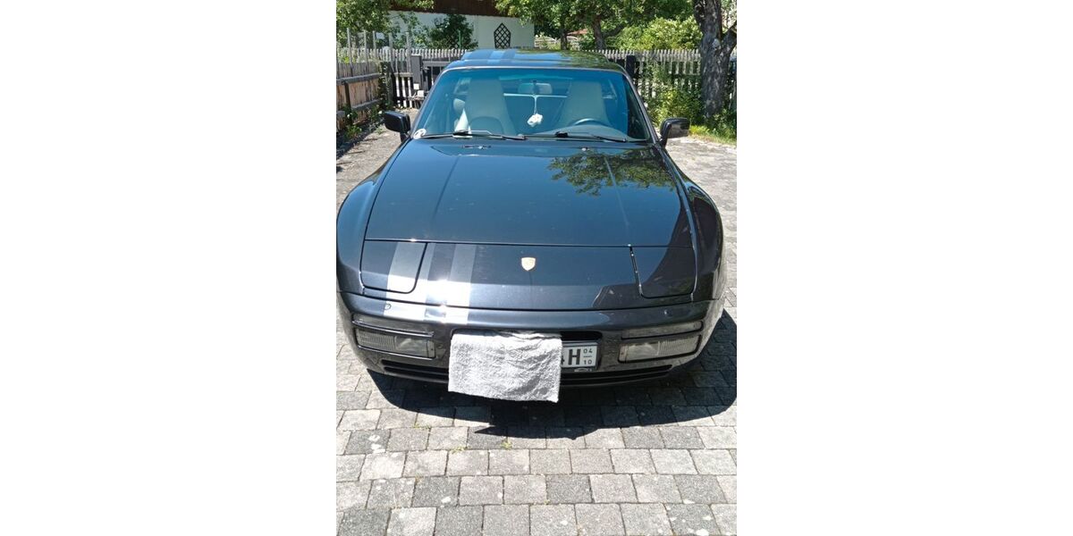 Porsche 944 211.140 km 14.500 &euro; Feldkirchen-Westerham 83620