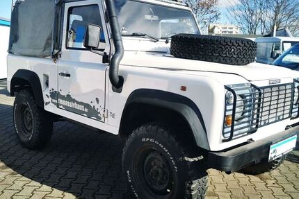 Land Rover Defender 149.000 km 27.900 &euro; Mainz-Kostheim 55246
