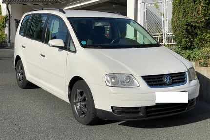 VW Touran 216.000 km 3.700 &euro; Forchheim 91301