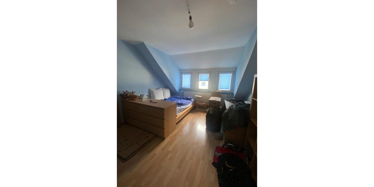 Dachgeschoßwohnung Bad Salzdetfurth - 3 Zimmer, 79 m&sup2;, 700&euro; | Angebot:26331430