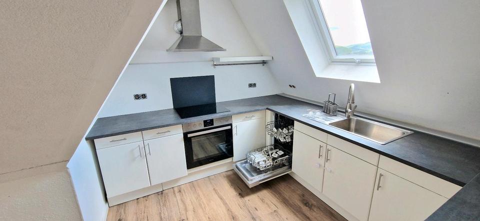 Etagenwohnung Sundern (Sauerland) - 3 Zimmer, 85 m&sup2;, 750&euro; | Angebot:26329306