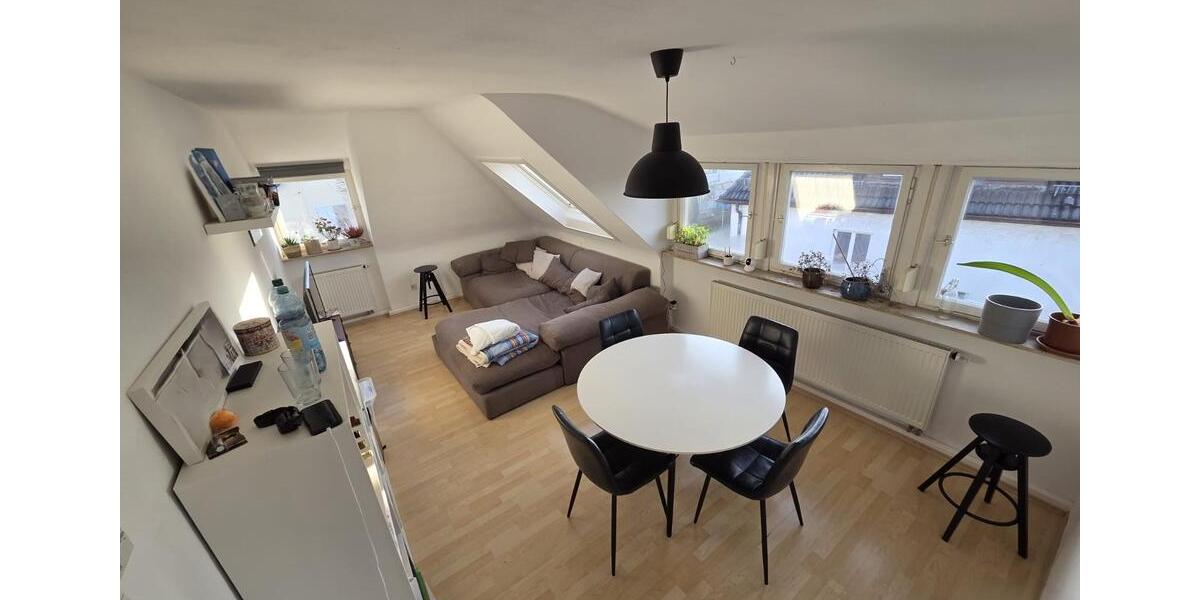 Dachgeschoßwohnung Stuttgart Degerloch - 3 Zimmer, 65 m&sup2;, 810&euro; | Angebot:24979832