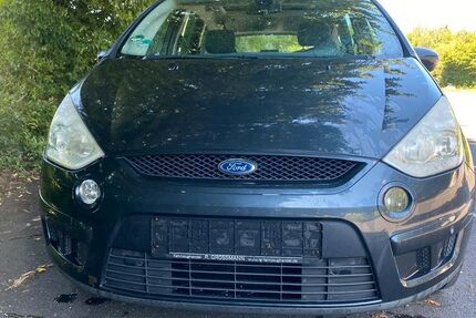 Ford S-Max 243.000 km 799 &euro; Limburg 65549
