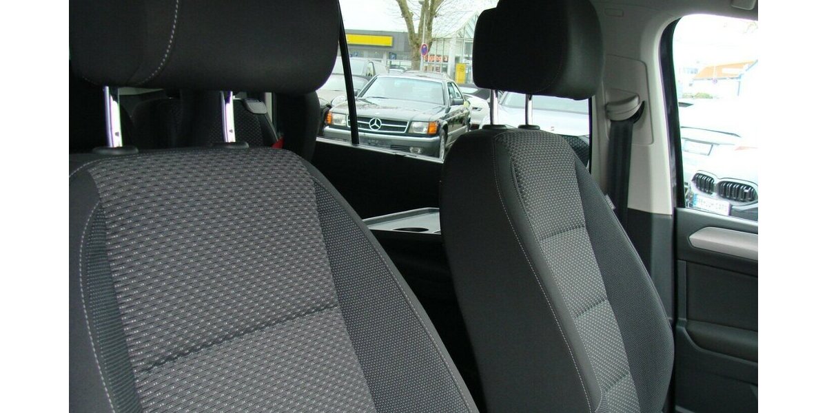 VW Touran 1.4 TSi BMT Comfortline ACC LED AHK 7Sitzer 99.986 km 16.980 &euro; Falkensee 14612