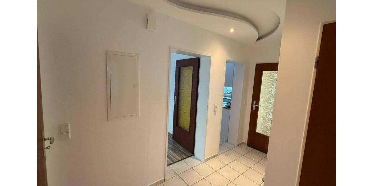 3-Zi. Wohnung in ruhiger Lage mit weitem landschaftlichen Blick 3 zimmer