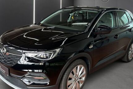 Opel Grandland (X) 72.700 km 17.990 &euro; Friedrichshafen 88046