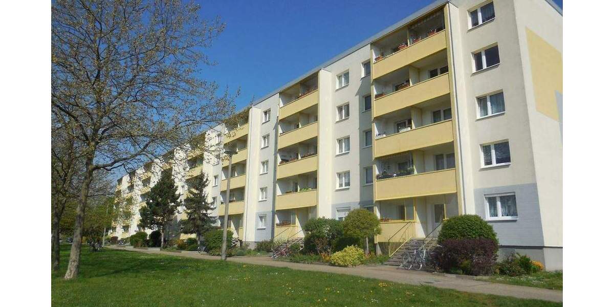 Etagenwohnung Dessau-Roßlau Innenstadt - 2 Zimmer, 46 m&sup2;, 300&euro; | Angebot:25390188
