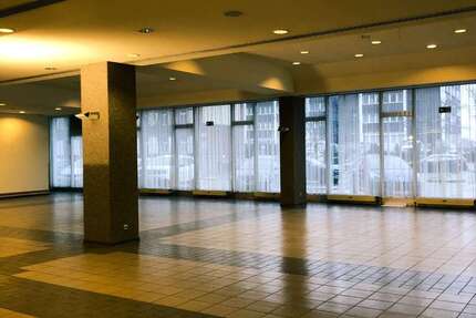 Büro in Saarbrücken 4.658 € 716 m² zimmer