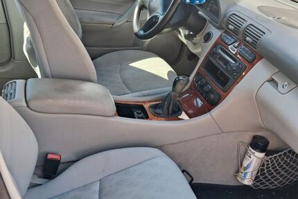 Mercedes-Benz C 180 264.000 km 650 &euro; Burglengenfeld 93133