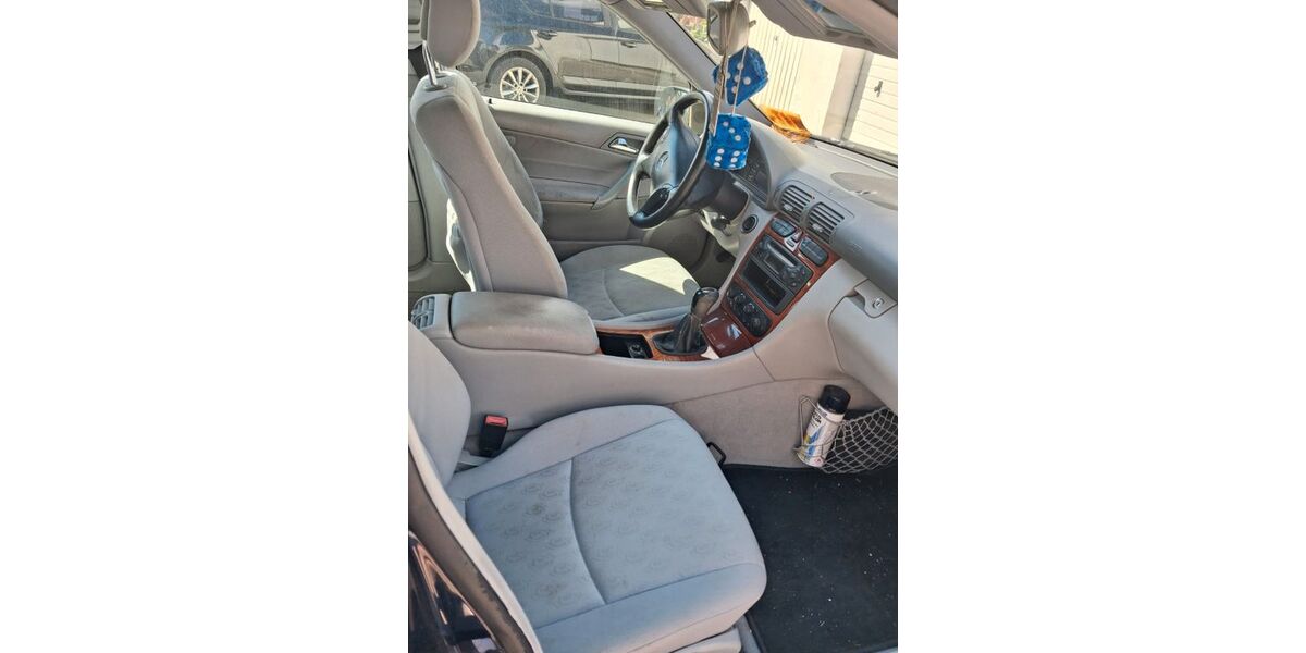 Mercedes-Benz C 180 264.000 km 650 &euro; Burglengenfeld 93133