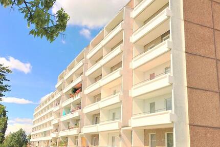 IDEAL FÜR FAMILIEN - GROßZÜGIGE 4- RAUMWOHNUNG 4 zimmer