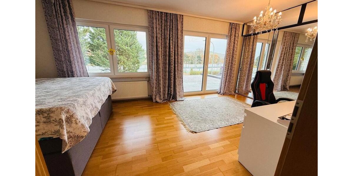 Mehrfamilienhaus von Privat mit Einliegerwohnung 7 zimmer